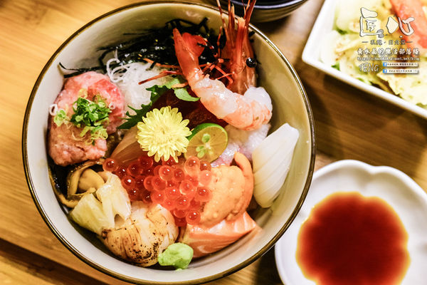 匠心－私廚。日食堂－|《台北市松山區“民生社區日本料理”推薦，超炫漂浮壽司》