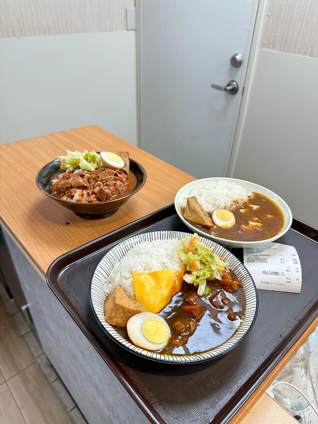 [台中西屯]東大粗飯｜份量超足竟然只需100元內｜東海大學男生餐廳平價美食推薦｜愛吃辣的必點麻婆豆腐飯｜內附完整菜單 - 萍姐愛分享