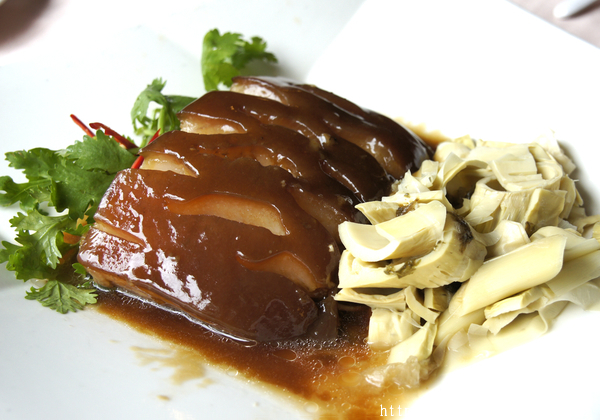 【老店故事系列】隱身東海大學內三十多年令人垂涎的川菜料理--東海大學IBA餐廳