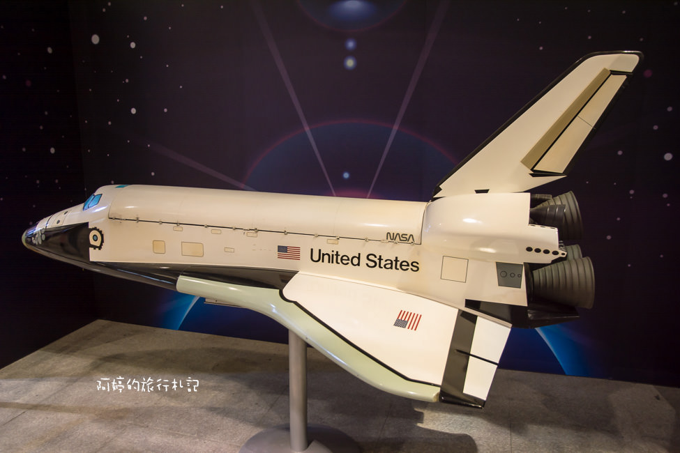 ｜高雄‧岡山｜航空教育展示館，亞洲首座懸吊國寶級戰機展示館，41架軍戰機等著你 - 阿婷的旅行札記。