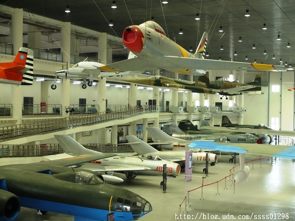 航空教育展示館:食旅生活隨筆。高雄岡山區景點。航空教育展示館