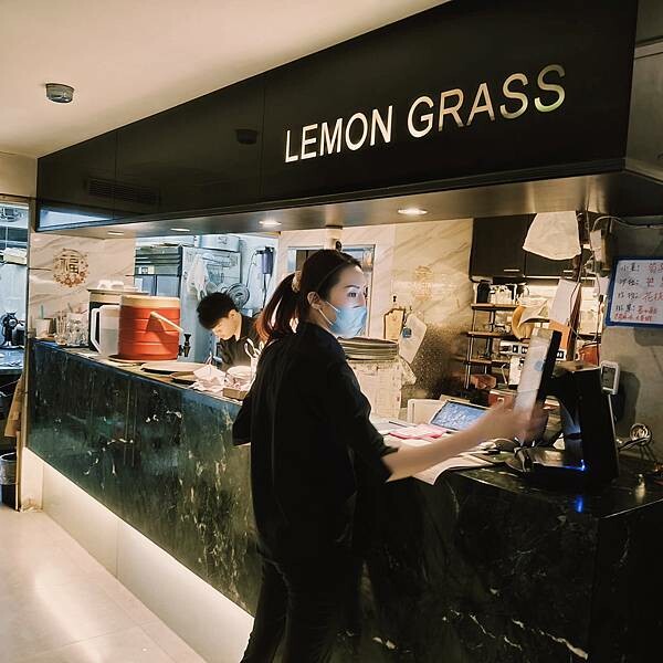 桃園檸檬草美食茶房~於桃園火車站周邊的咖啡簡餐店~有wifi