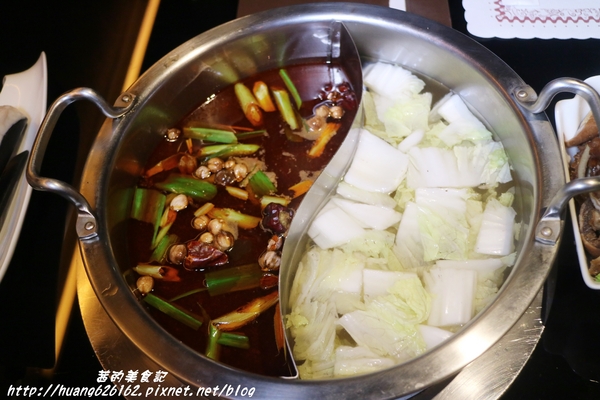 南寧饌精緻麻辣火鍋：【台北中山區】火鍋 熱炒 串燒 一應俱全『南寧饌精緻麻辣火鍋』中山區/吉林路/麻辣鍋宵夜好去處