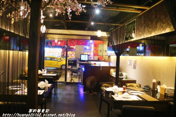 南寧饌精緻麻辣火鍋：【台北中山區】火鍋 熱炒 串燒 一應俱全『南寧饌精緻麻辣火鍋』中山區/吉林路/麻辣鍋宵夜好去處