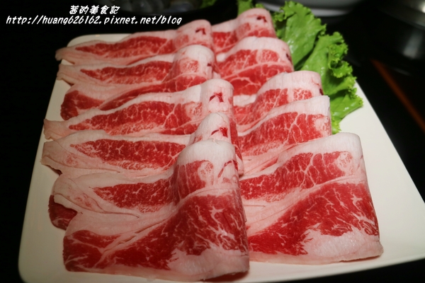 南寧饌精緻麻辣火鍋：【台北中山區】火鍋 熱炒 串燒 一應俱全『南寧饌精緻麻辣火鍋』中山區/吉林路/麻辣鍋宵夜好去處