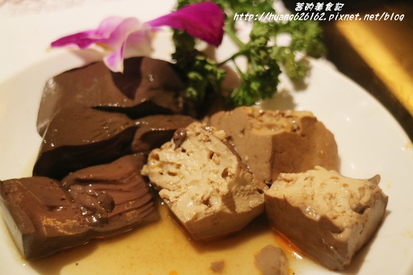 南寧饌精緻麻辣火鍋：【台北中山區】火鍋 熱炒 串燒 一應俱全『南寧饌精緻麻辣火鍋』中山區/吉林路/麻辣鍋宵夜好去處