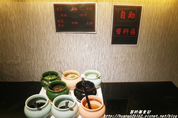 南寧饌精緻麻辣火鍋：【台北中山區】火鍋 熱炒 串燒 一應俱全『南寧饌精緻麻辣火鍋』中山區/吉林路/麻辣鍋宵夜好去處