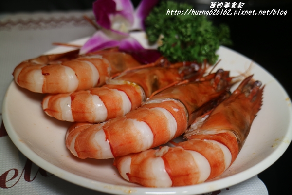 南寧饌精緻麻辣火鍋：【台北中山區】火鍋 熱炒 串燒 一應俱全『南寧饌精緻麻辣火鍋』中山區/吉林路/麻辣鍋宵夜好去處