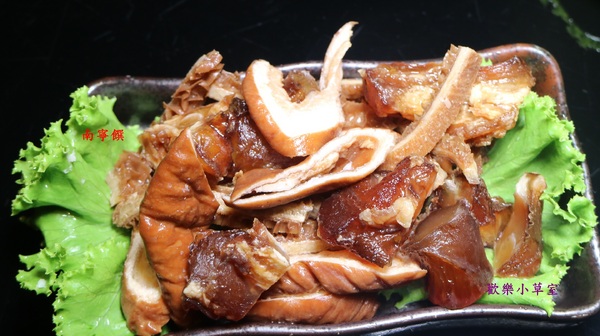 南寧饌精緻麻辣火鍋：【台北美食】南寧饌精緻麻辣火鍋之吃麻辣鍋也要吃熱炒@捷運行天宮站/吉林路