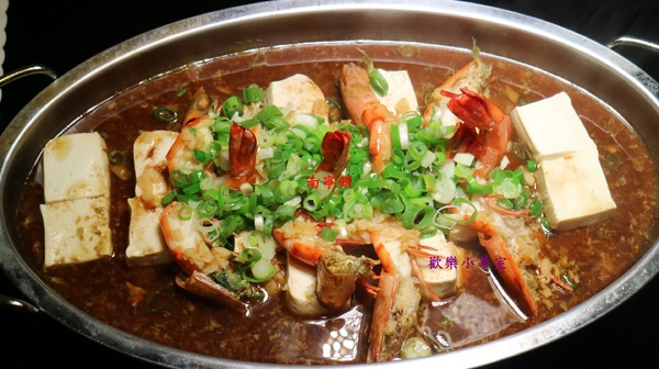 南寧饌精緻麻辣火鍋：【台北美食】南寧饌精緻麻辣火鍋之吃麻辣鍋也要吃熱炒@捷運行天宮站/吉林路