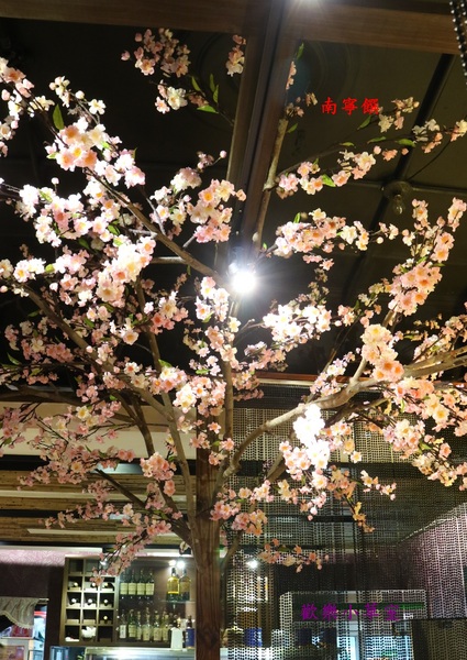 南寧饌精緻麻辣火鍋：【台北美食】南寧饌精緻麻辣火鍋之吃麻辣鍋也要吃熱炒@捷運行天宮站/吉林路