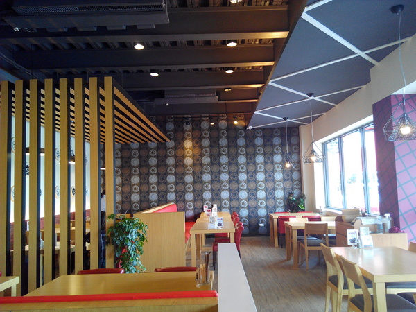 51街日式炸豬排和洋料理：【安南區】５１街日式炸豬排和洋料理。喀滋喀滋超厚實炸里肌豬排吃起來好過癮