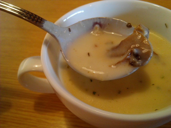 51街日式炸豬排和洋料理：【安南區】５１街日式炸豬排和洋料理。喀滋喀滋超厚實炸里肌豬排吃起來好過癮