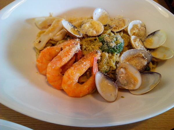 51街日式炸豬排和洋料理：【安南區】５１街日式炸豬排和洋料理。喀滋喀滋超厚實炸里肌豬排吃起來好過癮