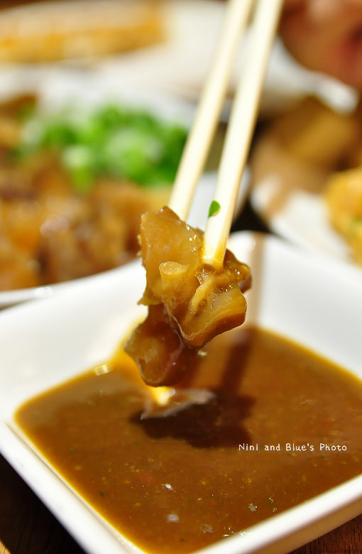 公益路麵店豪煮藝水餃牛肉麵21