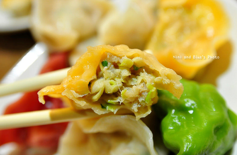 公益路麵店豪煮藝水餃牛肉麵15