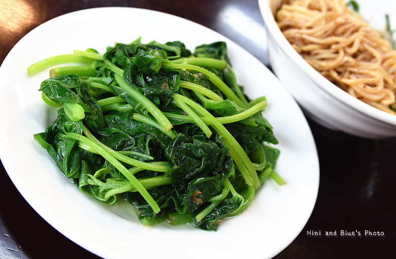 逢甲小吃天補藥膳鮮蝦排骨白木耳湯17 逢甲小吃天補藥膳鮮蝦排骨白木耳湯17