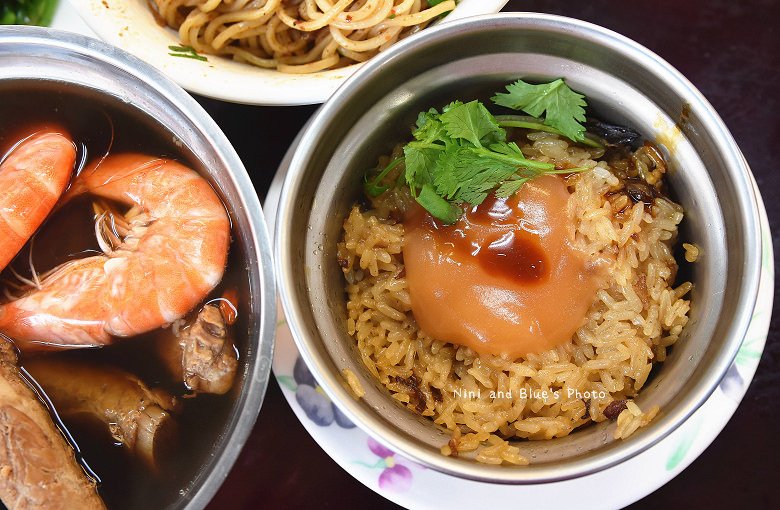 逢甲小吃天補藥膳鮮蝦排骨白木耳湯22 逢甲小吃天補藥膳鮮蝦排骨白木耳湯22