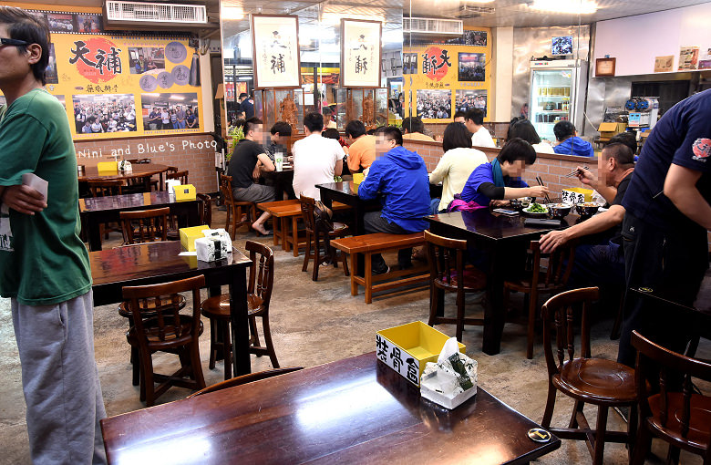 逢甲小吃天補藥膳鮮蝦排骨白木耳湯40 逢甲小吃天補藥膳鮮蝦排骨白木耳湯40