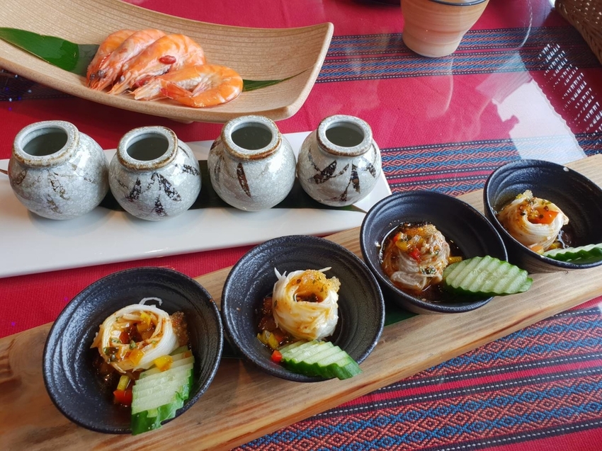 【花蓮.新城】慕名無菜單原住民料理。一人$650套餐超彭湃+自釀小米酒。寵物友善餐廳