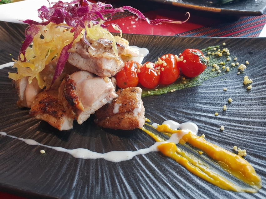 【花蓮.新城】慕名無菜單原住民料理。一人$650套餐超彭湃+自釀小米酒。寵物友善餐廳