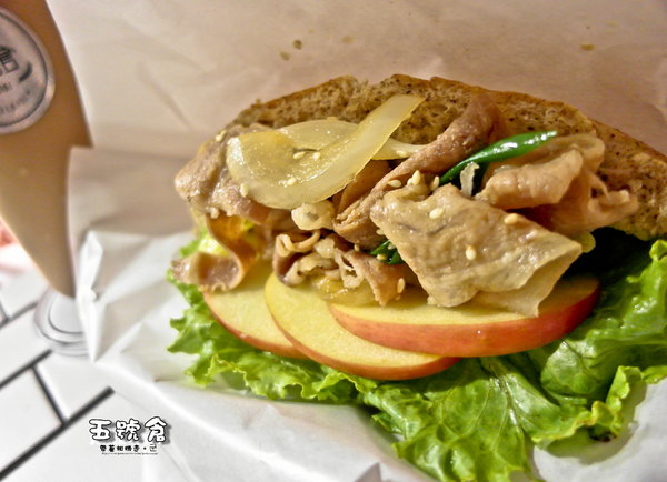 五號倉:台南 中西區.義式三明治專賣店 五號倉sandwich 五號倉:台南 中西區.義式三明治專賣店 五號倉sandwich