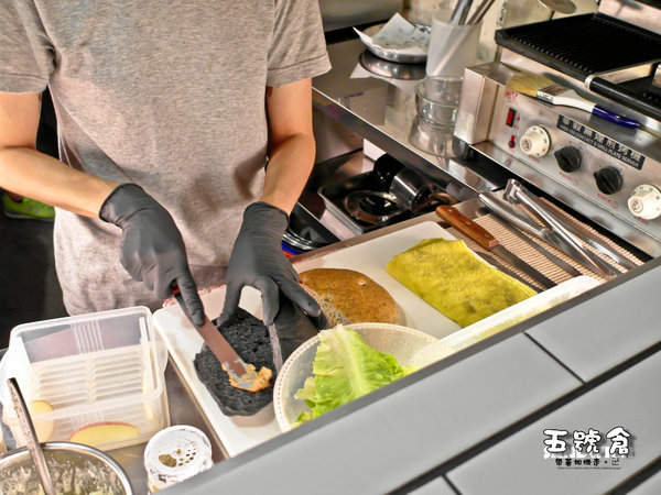 五號倉:台南 中西區.義式三明治專賣店 五號倉sandwich 五號倉:台南 中西區.義式三明治專賣店 五號倉sandwich