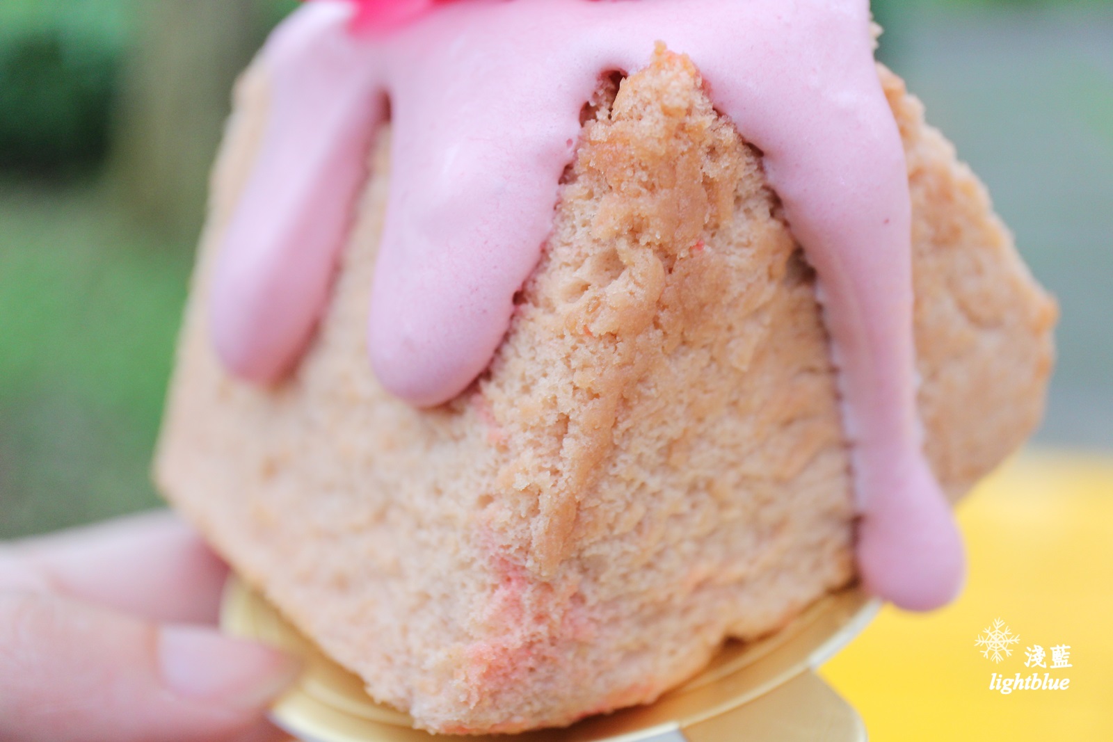 [ 民生社區美食 ] 淺藍 × BOKA～二訪草莓季，來吃美美的花圈與草莓戚風