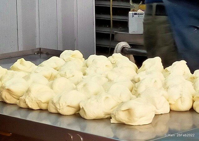 (華陰街美食)「福元胡椒餅」(Pepper fried cake booth), Taipei, Taiwan, SJKen, Feb 27, 2022.