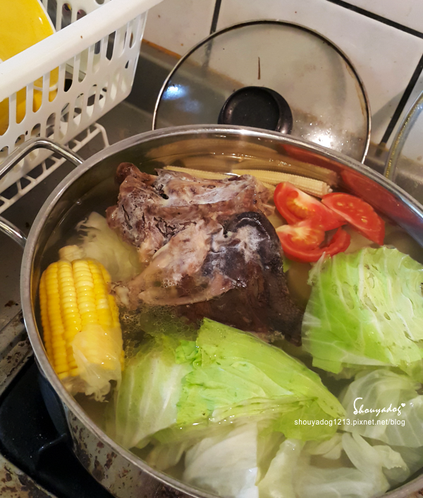 潤康的成吉思汗火鍋湯底│網購養生麻辣素食火鍋湯底推薦│專業餐廳火鍋湯底：【宅配湯底】在家輕鬆享用餐廳專用級的養生麻辣火鍋湯底 成吉思汗