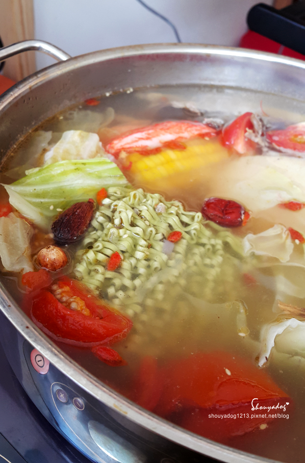 潤康的成吉思汗火鍋湯底│網購養生麻辣素食火鍋湯底推薦│專業餐廳火鍋湯底：【宅配湯底】在家輕鬆享用餐廳專用級的養生麻辣火鍋湯底 成吉思汗