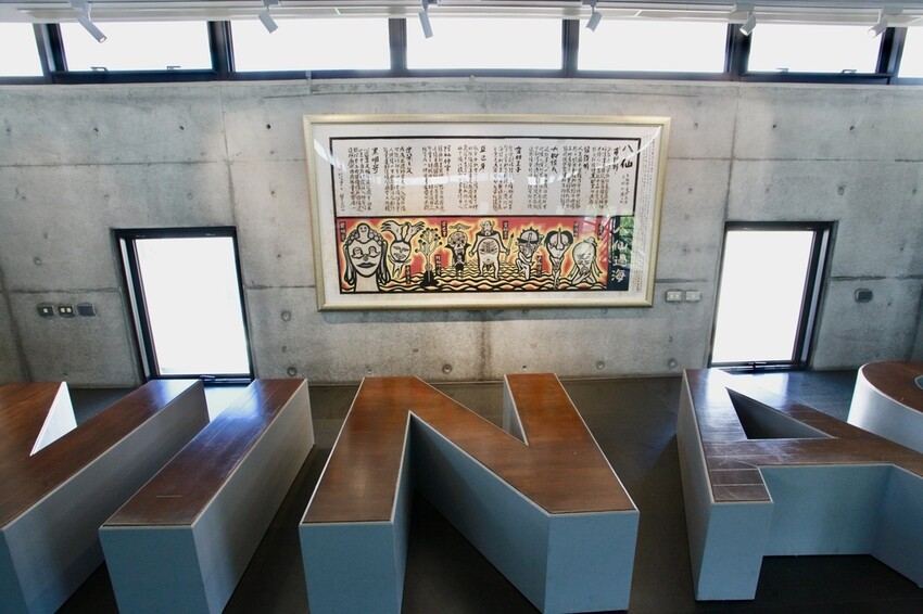 台南市安平區N吃。台南市｜安平區。「INAO Gelato 蜷尾家 經典冰淇淋」台南最知名冰淇淋店安平分店，熱爆了來挑高整棟清