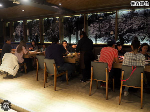 青森鍋物: 青森鍋物,菜色全新改版,新增千元以內雙人套餐,海陸套餐CP值再攀升,吃飽飽~