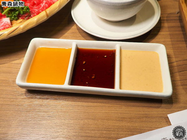 青森鍋物: 青森鍋物,菜色全新改版,新增千元以內雙人套餐,海陸套餐CP值再攀升,吃飽飽~