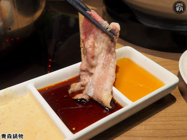 青森鍋物: 青森鍋物,菜色全新改版,新增千元以內雙人套餐,海陸套餐CP值再攀升,吃飽飽~