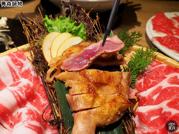 青森鍋物: 青森鍋物,菜色全新改版,新增千元以內雙人套餐,海陸套餐CP值再攀升,吃飽飽~