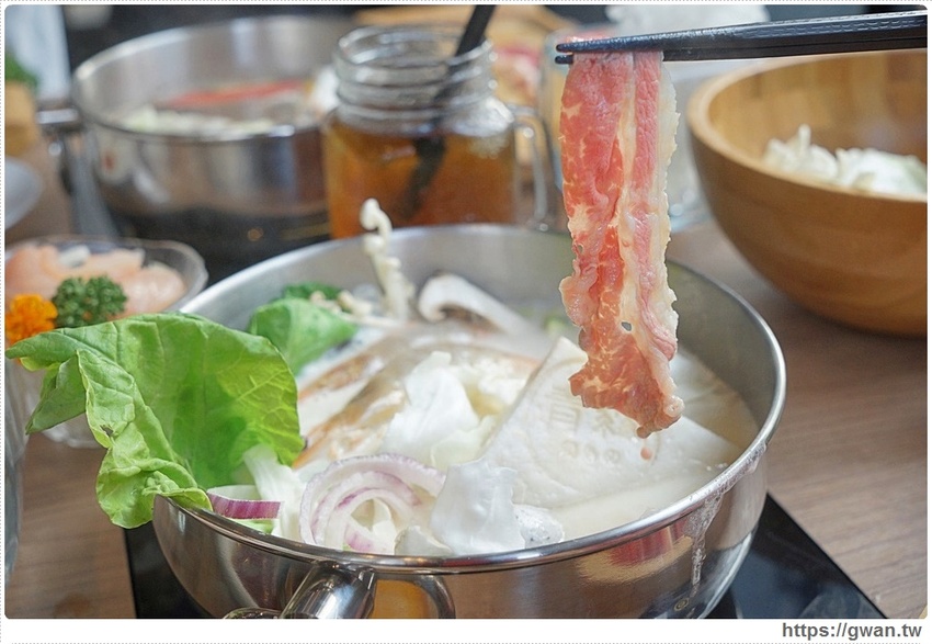 青森鍋物個人鍋新上市，每日前30名還有買一送一！！