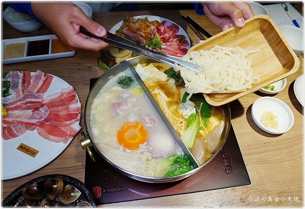 青森鍋物：台中火鍋推薦』青森鍋物║日式頂級鍋物，全新超人氣雙人套餐超值$788登場，慢熬雞湯鍋，完全提煉出雞的精華呀！