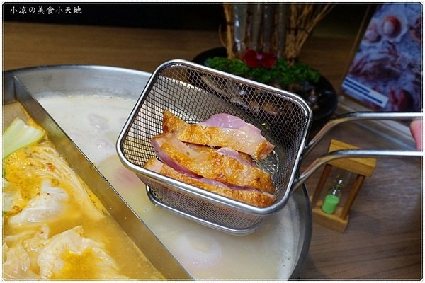 青森鍋物：台中火鍋推薦』青森鍋物║日式頂級鍋物，全新超人氣雙人套餐超值$788登場，慢熬雞湯鍋，完全提煉出雞的精華呀！