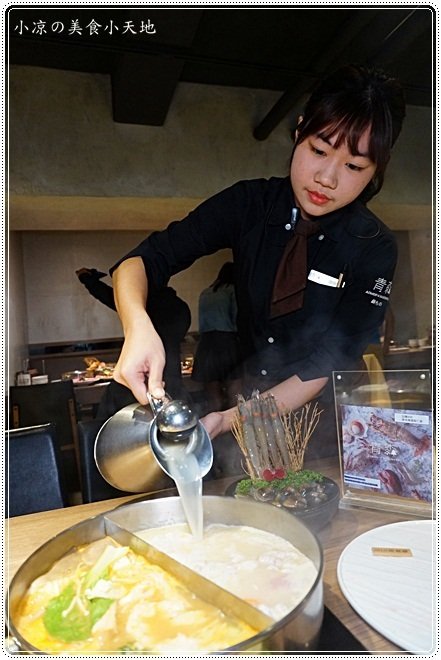 青森鍋物：台中火鍋推薦』青森鍋物║日式頂級鍋物，全新超人氣雙人套餐超值$788登場，慢熬雞湯鍋，完全提煉出雞的精華呀！