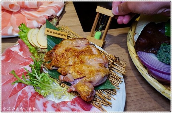 青森鍋物：台中火鍋推薦』青森鍋物║日式頂級鍋物，全新超人氣雙人套餐超值$788登場，慢熬雞湯鍋，完全提煉出雞的精華呀！