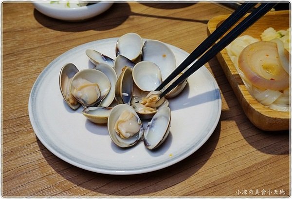 青森鍋物：台中火鍋推薦』青森鍋物║日式頂級鍋物，全新超人氣雙人套餐超值$788登場，慢熬雞湯鍋，完全提煉出雞的精華呀！