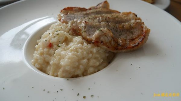 山丘上景觀咖啡館：【新竹 湖口】【景觀餐廳】【山丘上景觀咖啡館】海琴海風格景觀餐廳(菜單)