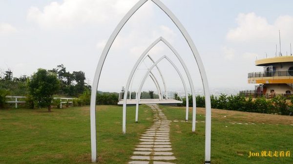 山丘上景觀咖啡館：【新竹 湖口】【景觀餐廳】【山丘上景觀咖啡館】海琴海風格景觀餐廳(菜單)