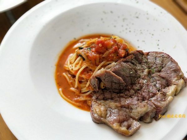 山丘上景觀咖啡館：【新竹 湖口】【景觀餐廳】【山丘上景觀咖啡館】海琴海風格景觀餐廳(菜單)