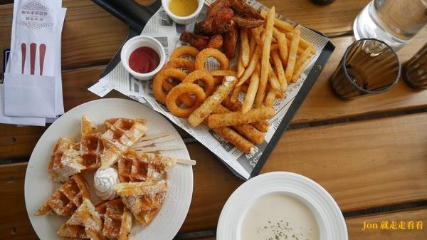 山丘上景觀咖啡館：【新竹 湖口】【景觀餐廳】【山丘上景觀咖啡館】海琴海風格景觀餐廳(菜單)