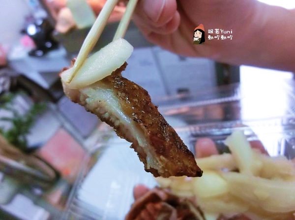 嘉義不一樣香腸:【台中食記-西屯區】逢甲夜市良心攤販!有SGS認證的手工大腸包小腸/糯米腸/大腸頭→嘉義不一樣香腸/糯米腸(不添加防腐劑)@跟著Yumi尤美美動吃動吃(體驗日期:2016年05月20日) 嘉義不一樣香腸:【台中食記-西屯區】逢甲夜市良心攤販!有SGS認證的手工大腸包小腸/糯米腸/大腸頭→嘉義不一樣香腸/糯米腸(不添加防腐劑)@跟著Yumi尤美美動吃動吃(體驗日期:2016年05月20日)