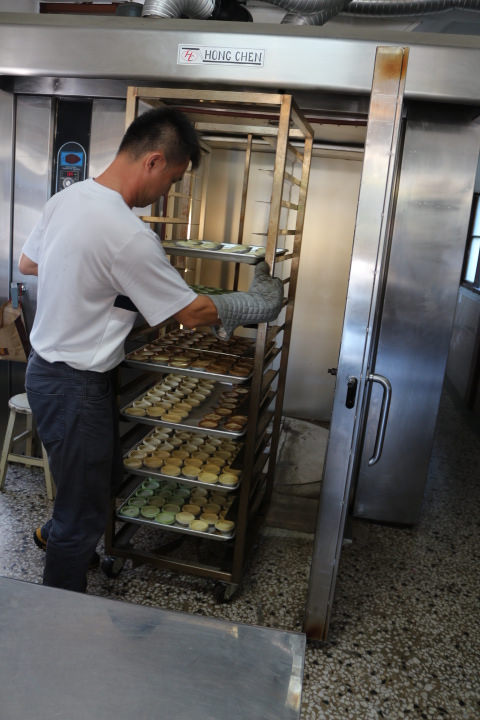 (台南仁德區)虎山雷創意蛋塔 友情萬歲、熱情無限與可以親子互動的文創小店