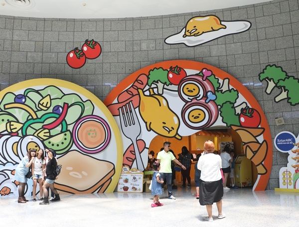 展覽。蛋黃哥懶得展-高雄站,懶懶滴...懶得展