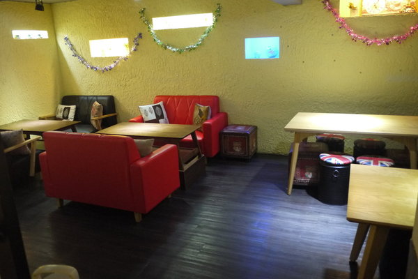 夏一棧：【新北板橋早午餐】夏一棧brunch café  溫馨早午餐 | 紐澳牛肉起司堡大口吃 | 熱拿鐵拉花 | wifi | 不限時、免費插座